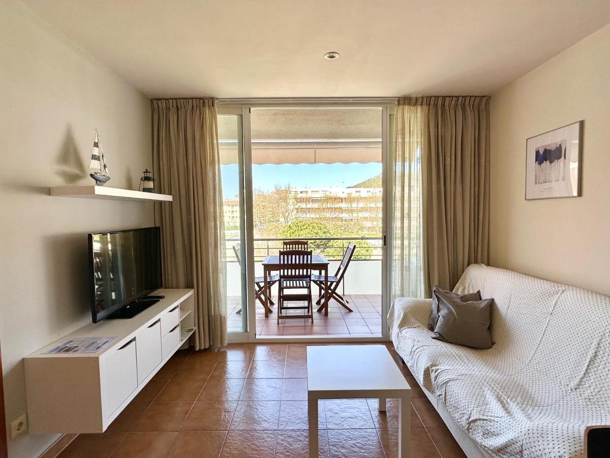 New! Con Piscina Y Balcon A 2 Minutos De La Playa. Wi-fi